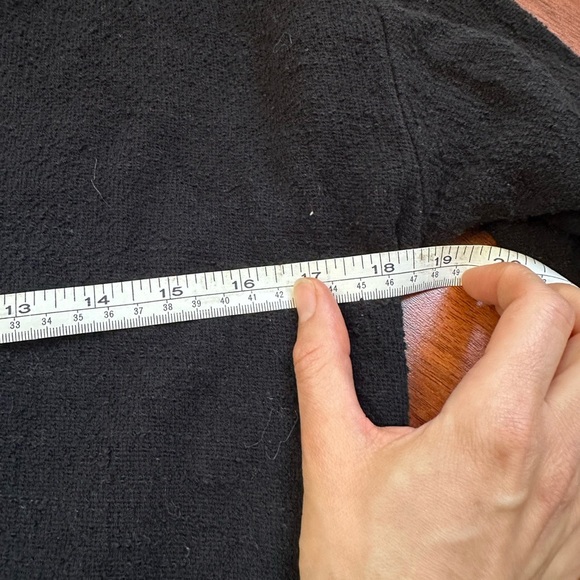 Madewell Texture & Thread Women’s Medium Long Sleeve Cropped V-Neck Shirt - Picture 2 of 5